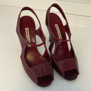 Manolo Blahnik Alligator Pumps Size 38